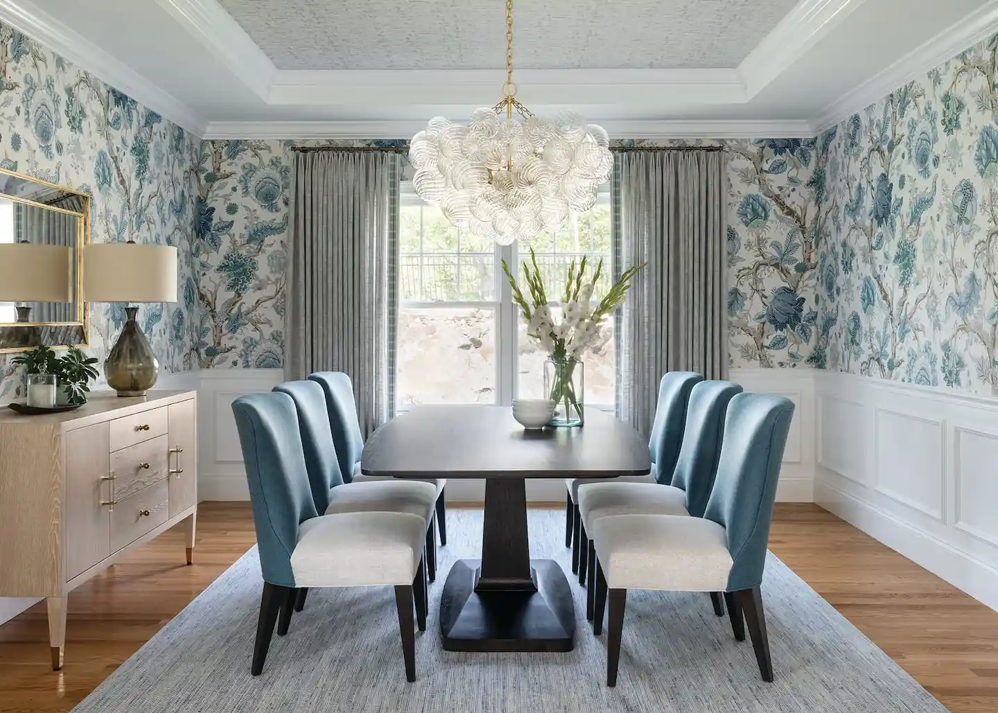 Elegant residential wallpaper installation